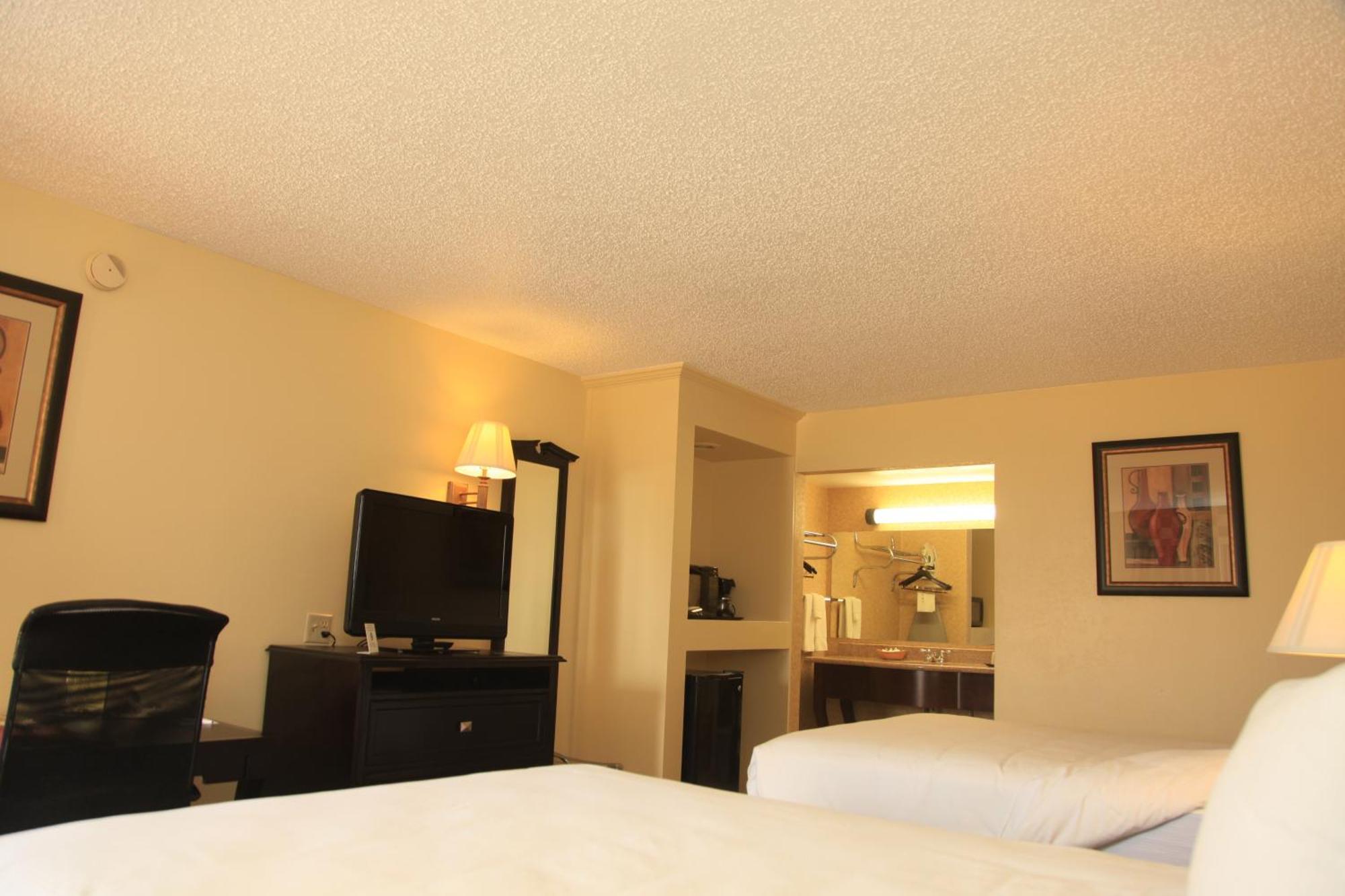 Plaza Inn Midland Bagian luar foto